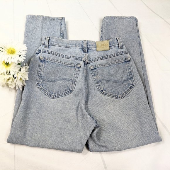 Lee 80s-90s Light Wash Slightly Distressed Jeans - Picture 7 of 8